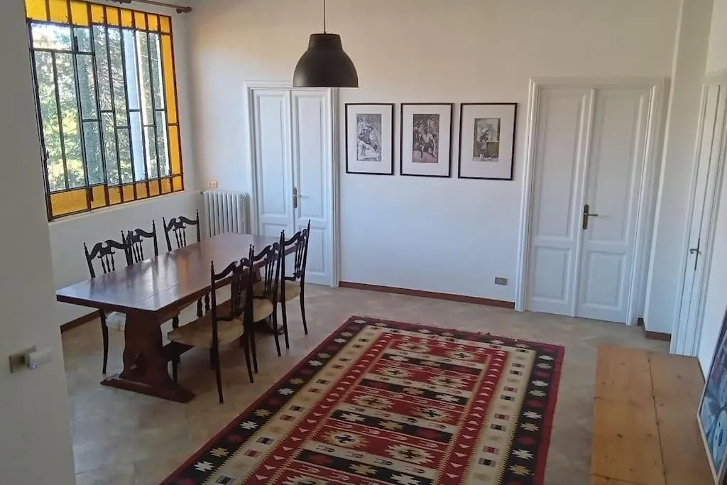 Villa Luigia Leggiuno 0*,